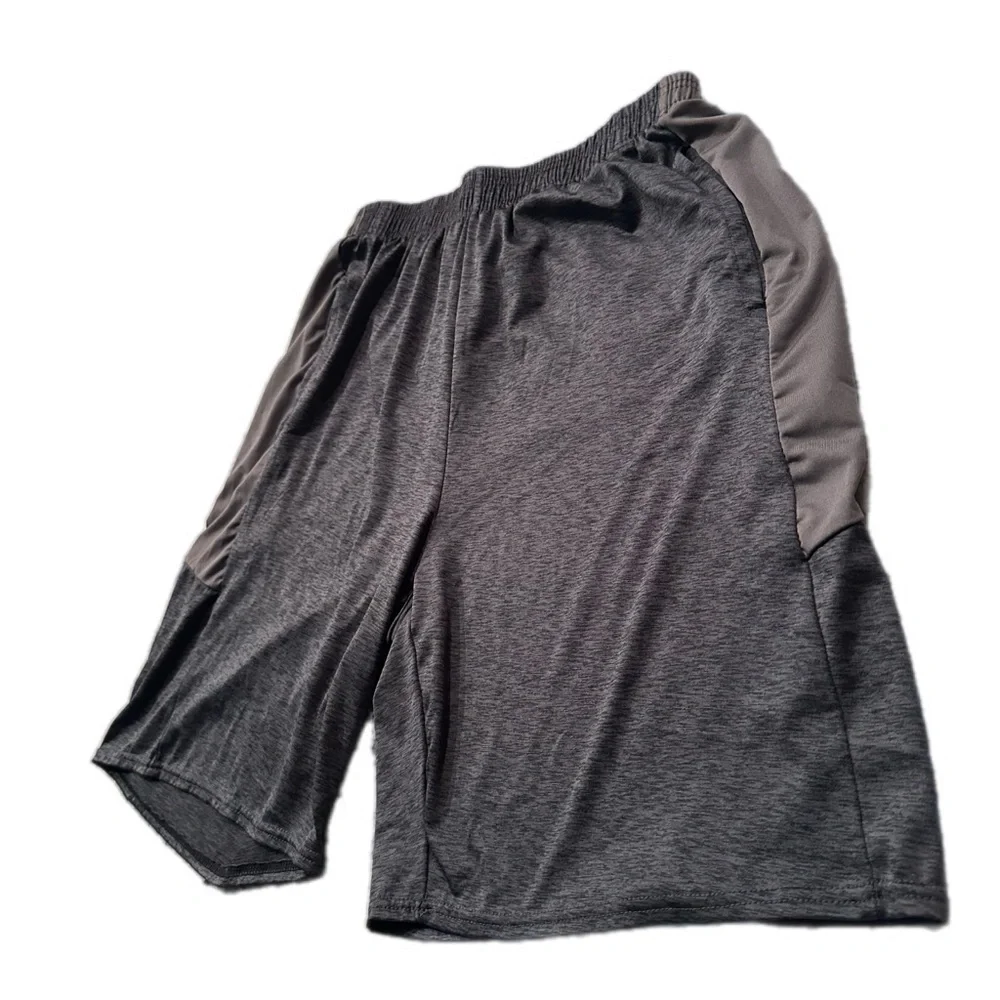 Men’s shorts w/pockets‎